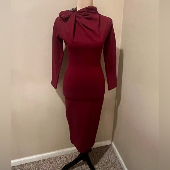 Yiyishishang Dresses & Skirts - Maroon Bodycon High Draped Neck, Long Sleeve Modi Dress with Bow & Broach, small
